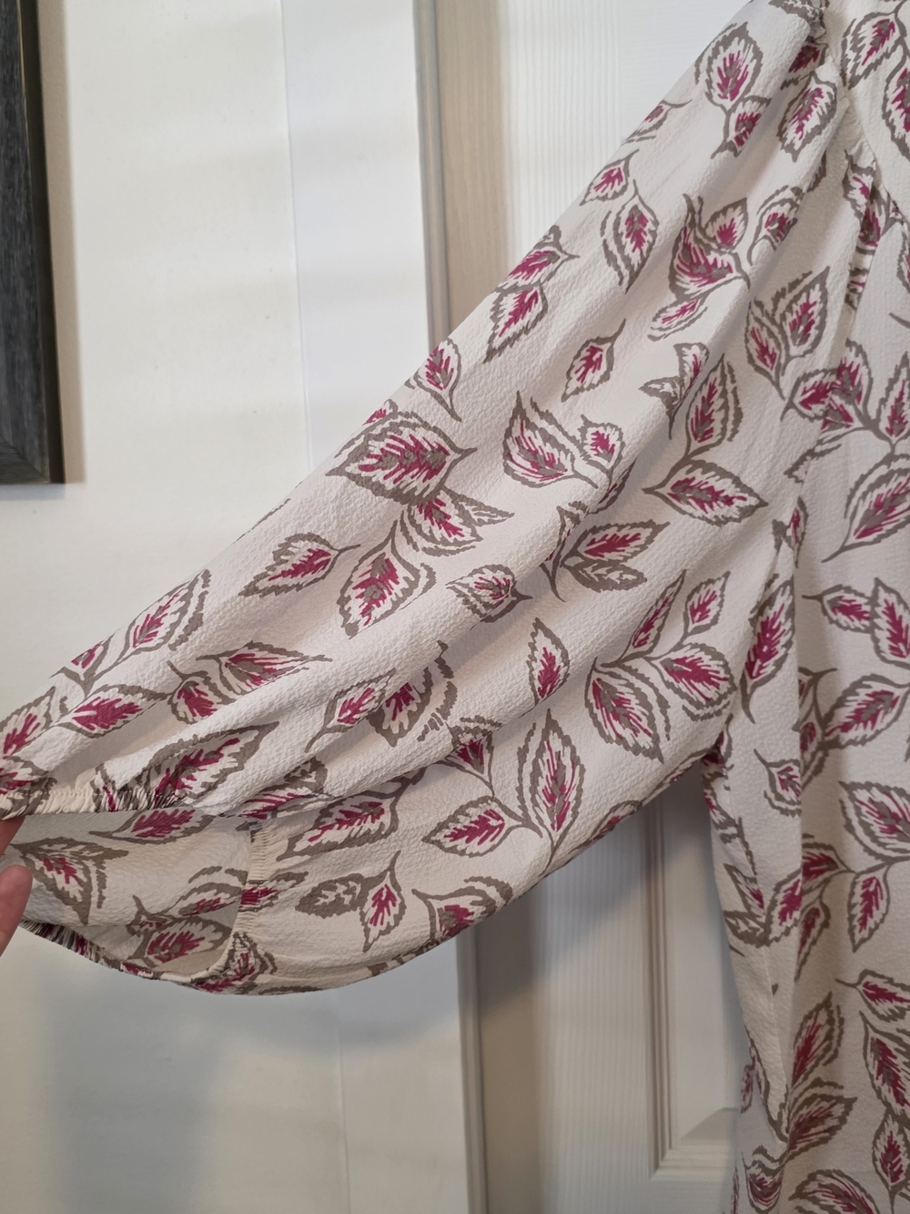 Reitmans Cream Blouse with Pink and Brown Leaf Print - Picture 3 of 6